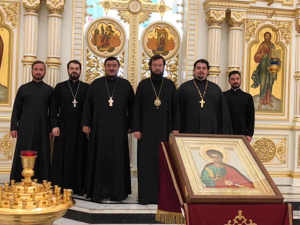Архиепископ Венский и Будапештский Антоний, руководитель Управления Московской Патриархии по зарубежным учреждениям посетил храм святого апостола Филиппа в ОАЭ. 