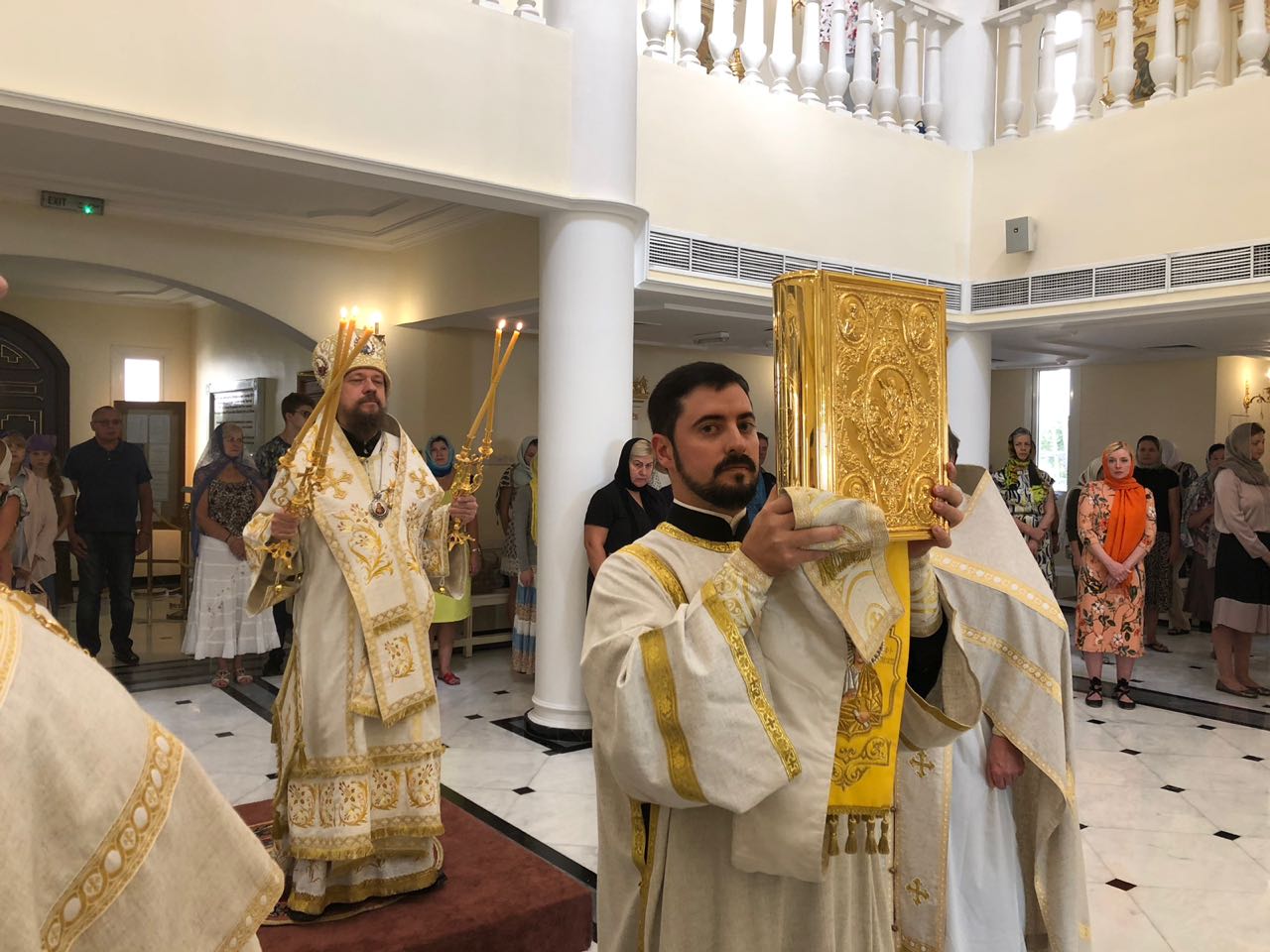 Епископ Каскеленский Геннадий совершил Литургию в храме св. апостола Филиппа. 
