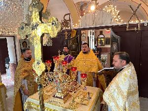 Литургия в праздник зачатия праведной Анной Пресвятой Богородицы в Тегеране, Иран.
