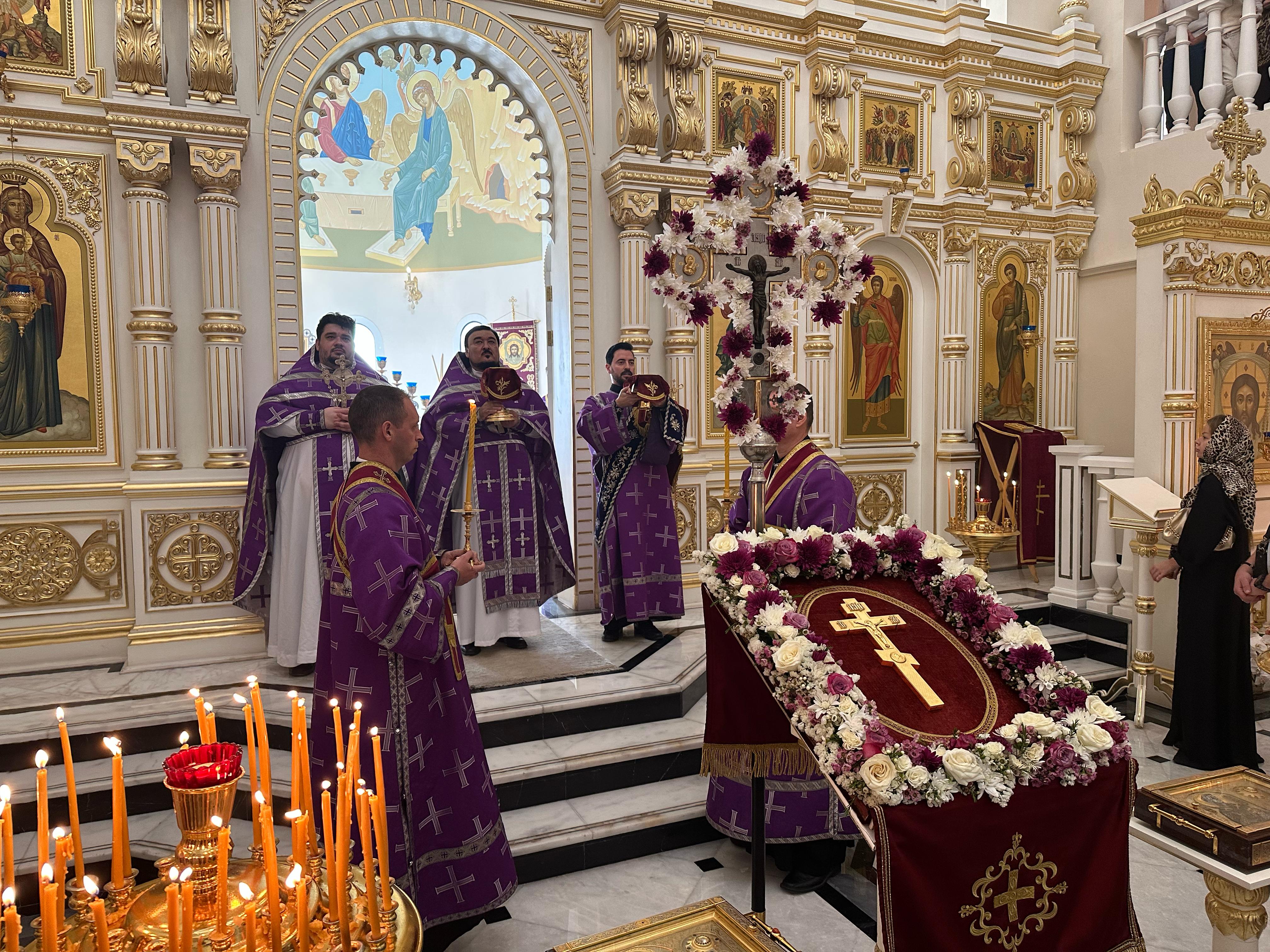 Третья неделя Великого поста, Крестопоклонная.  