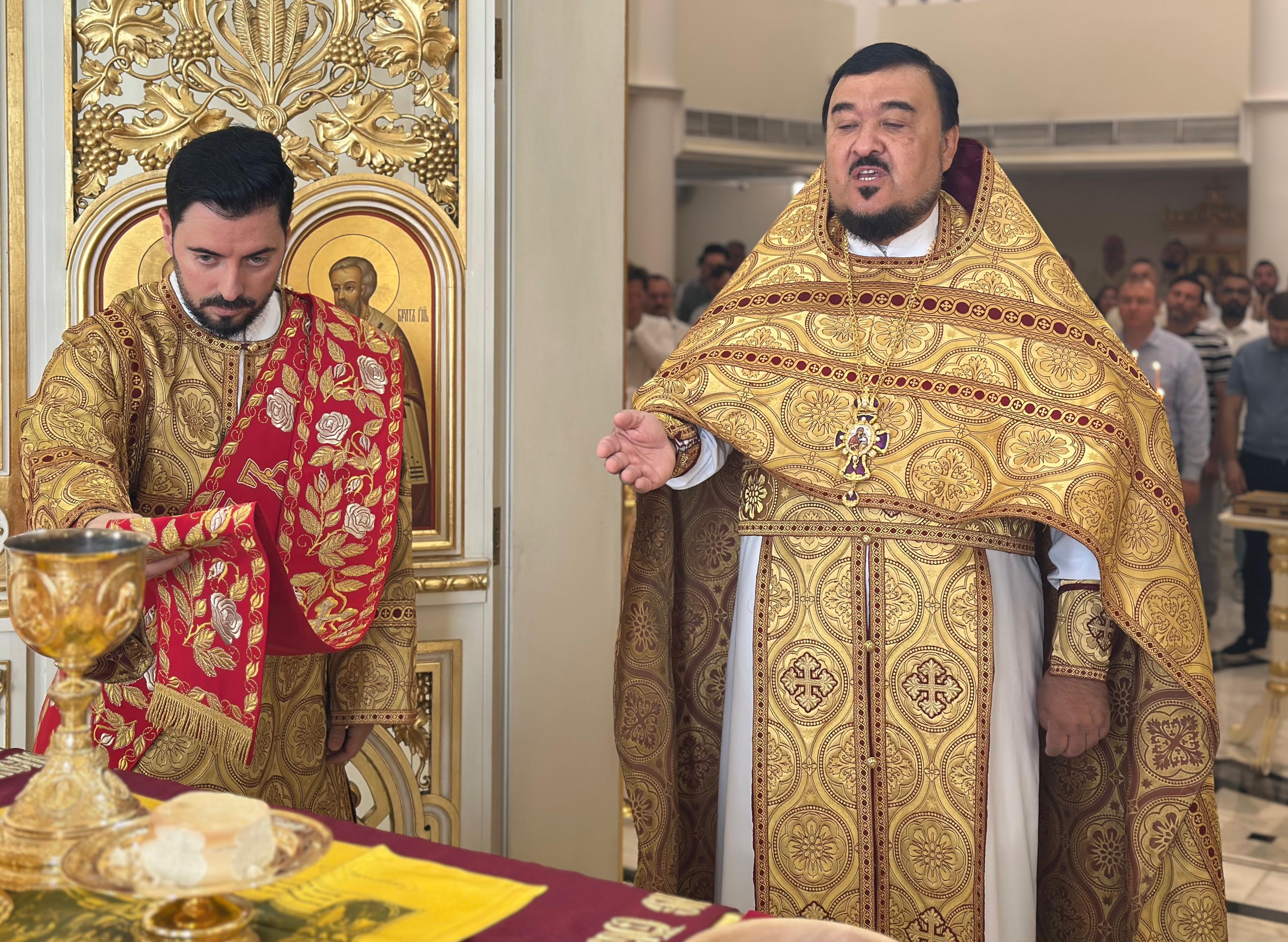 День памяти святых первоверховных апостолов Петра и Павла. 