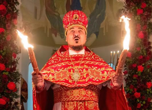 Пасхальное ночное богослужение в храме святого апостола Филиппа в Шардже, ОАЭ. 