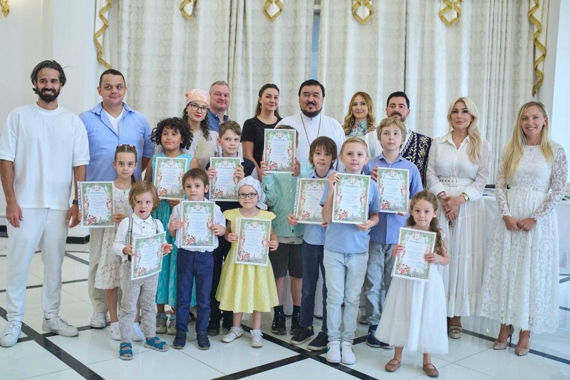 Окончание учебного года в Воскресной школе при храме апостола Филиппа в Шардже. 