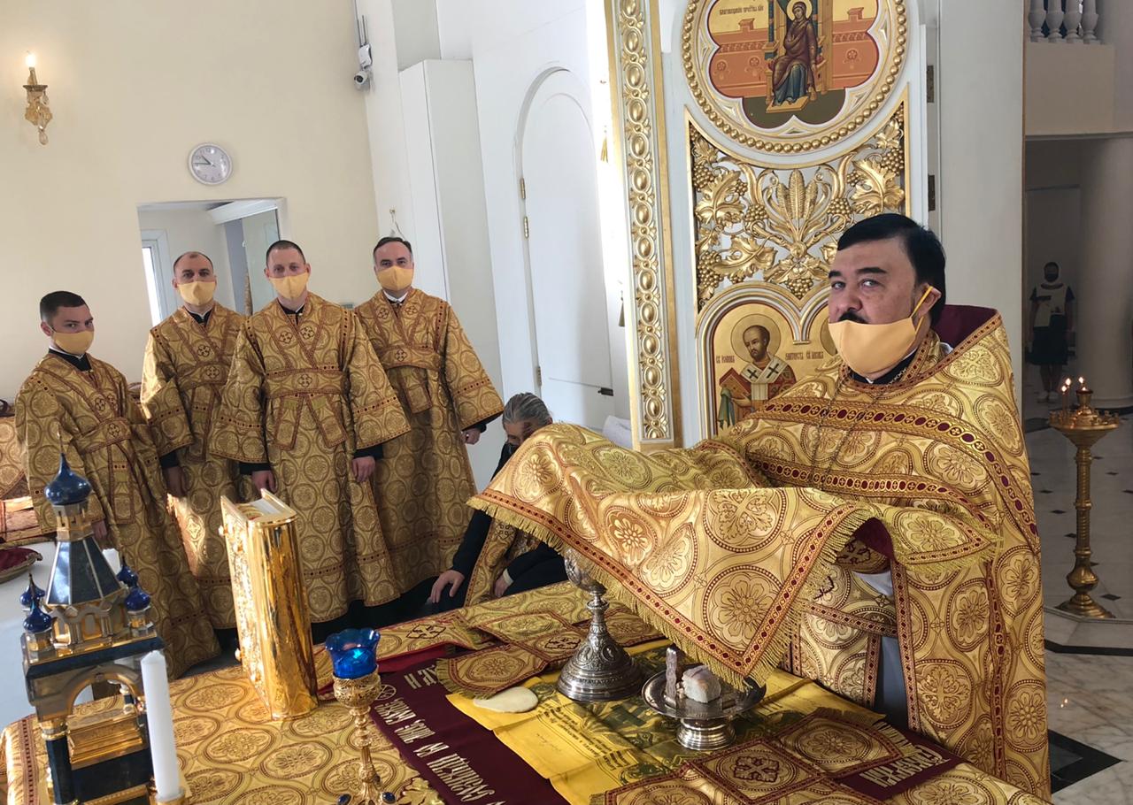 День памяти святителя Амвросия епископа Медиоланского.