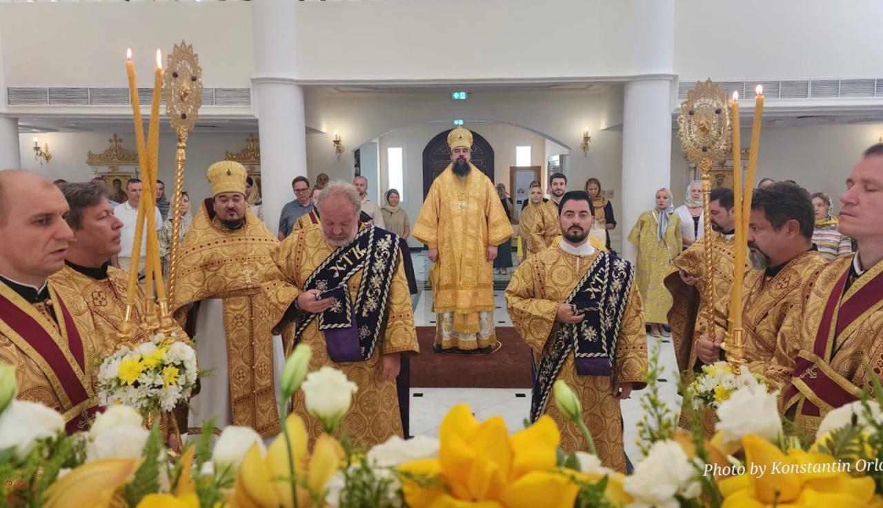 Престольный праздник храма святого всехвального апостола Филиппа в Шардже.
