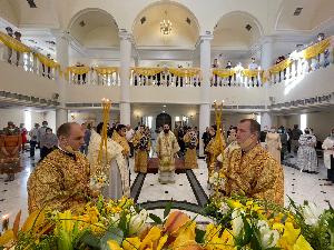 Престольный праздник в храме святого апостола Филиппа в Шардже.