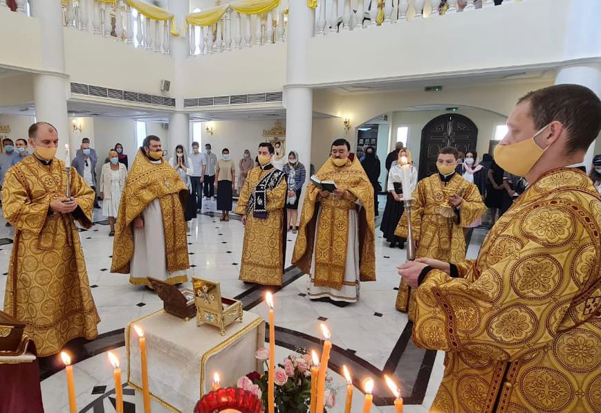 Праздник Собора Вселенских учителей и святителей Василия Великого, Григория Богослова и Иоанна Златоустого.
