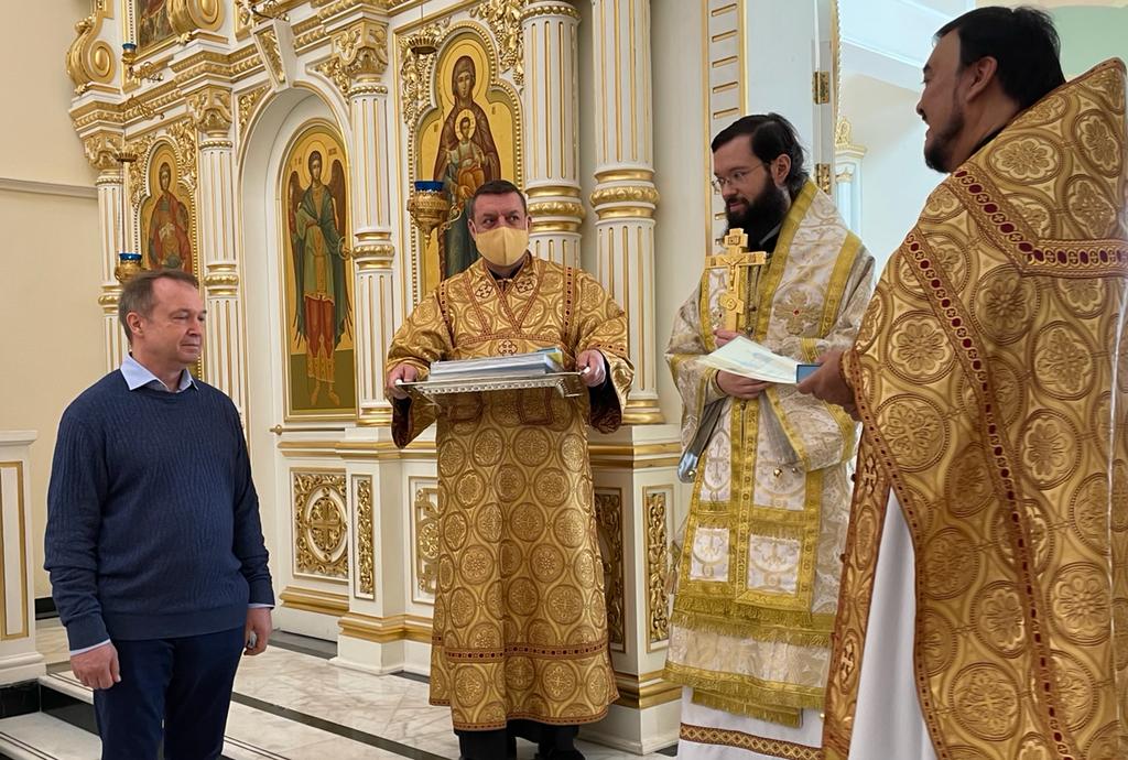 Митрополит Корсунский и Завпадноевропейский Антоний совершил Литургию в храме св.апостола Филиппа в ОАЭ.