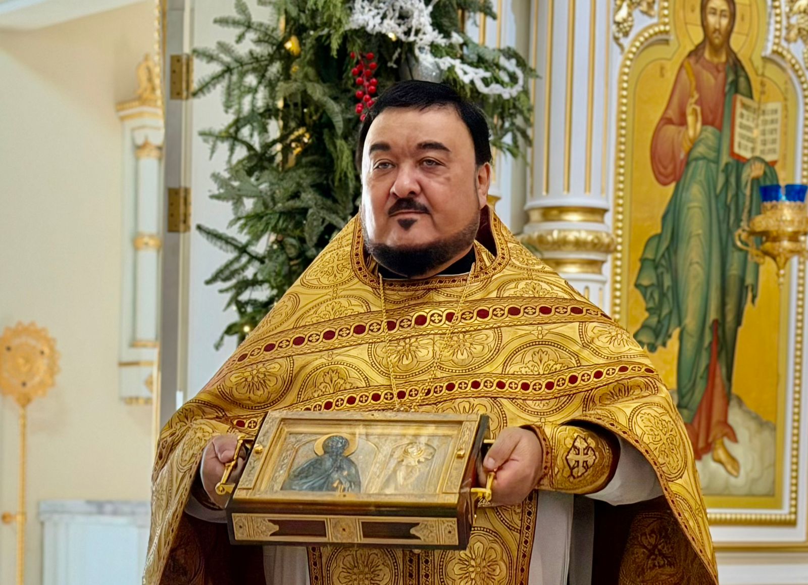 Частица мощей святого апостола Петра в храме св. апостола Филиппа.