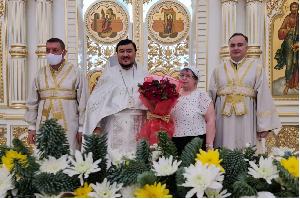 День рождения и день Тезоименитства настоятеля храма архимандрита Александра (Заркешева).