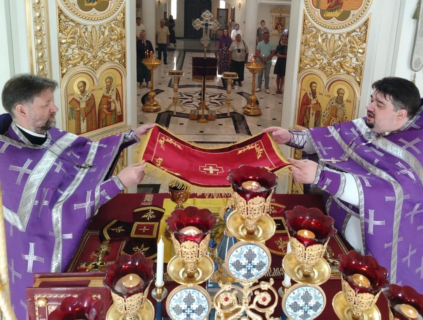 Отдание праздника Воздвижения Креста Господня.