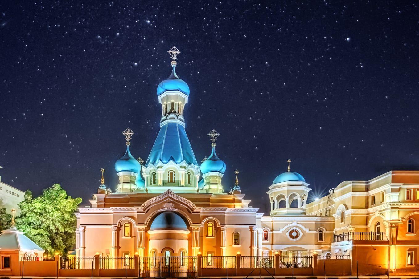 Ночное рождественское богослужение в храме св. апостола Филиппа в ОАЭ.