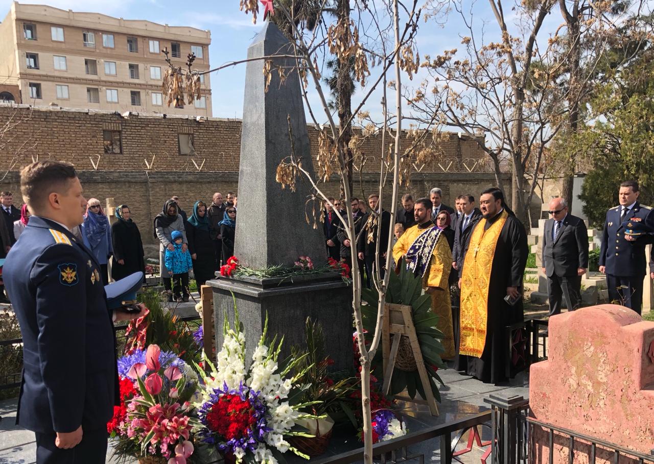 В Иране архимандрит Александр совершил панихиды на могилах советских воинов.