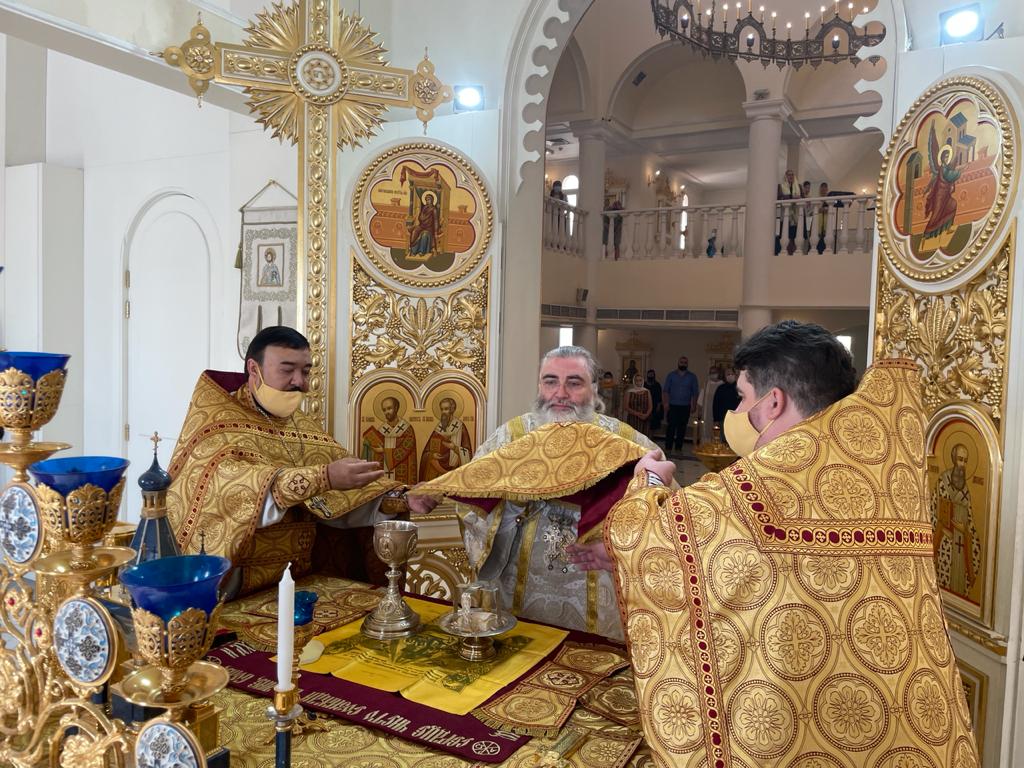 День памяти святого всехвального апостола Иакова Алфеева.