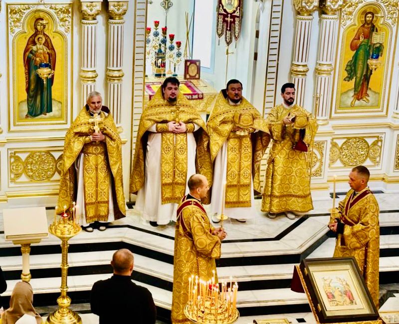 Неделя всех святых в земле Русской просиявших. 