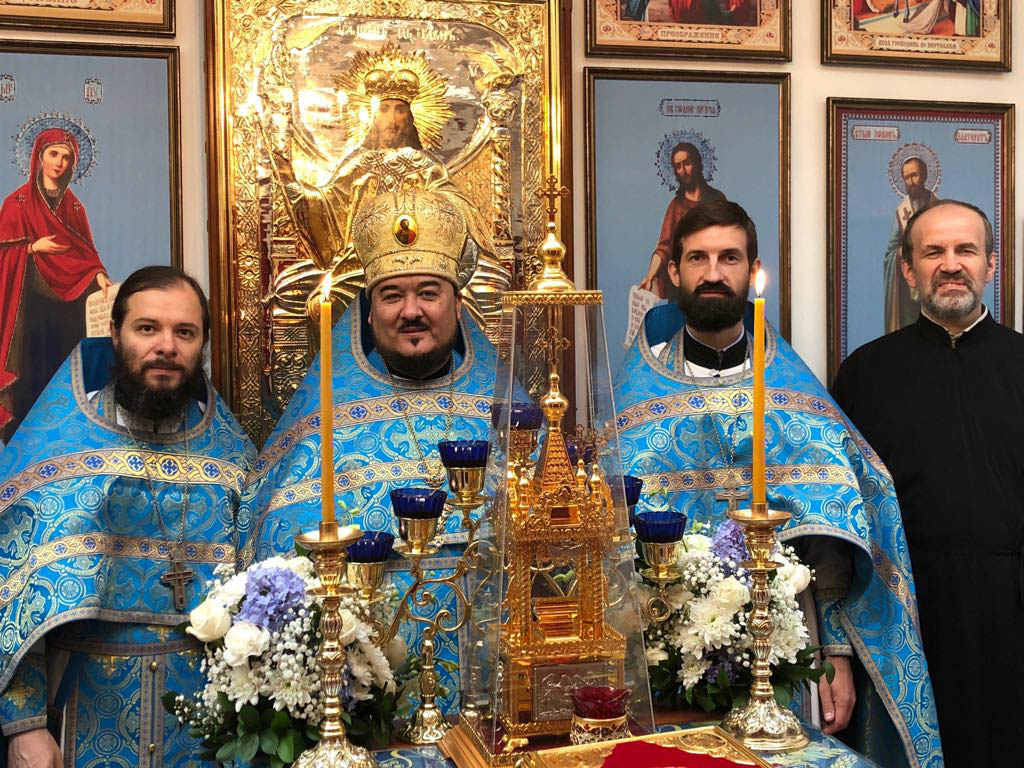 Престольный праздник в Свято-Успенском приходе в Сингапуре. 
