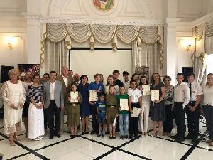 Круглый стол по русскому языку прошёл в культурно-просветительском центре при храма апостола Филиппа