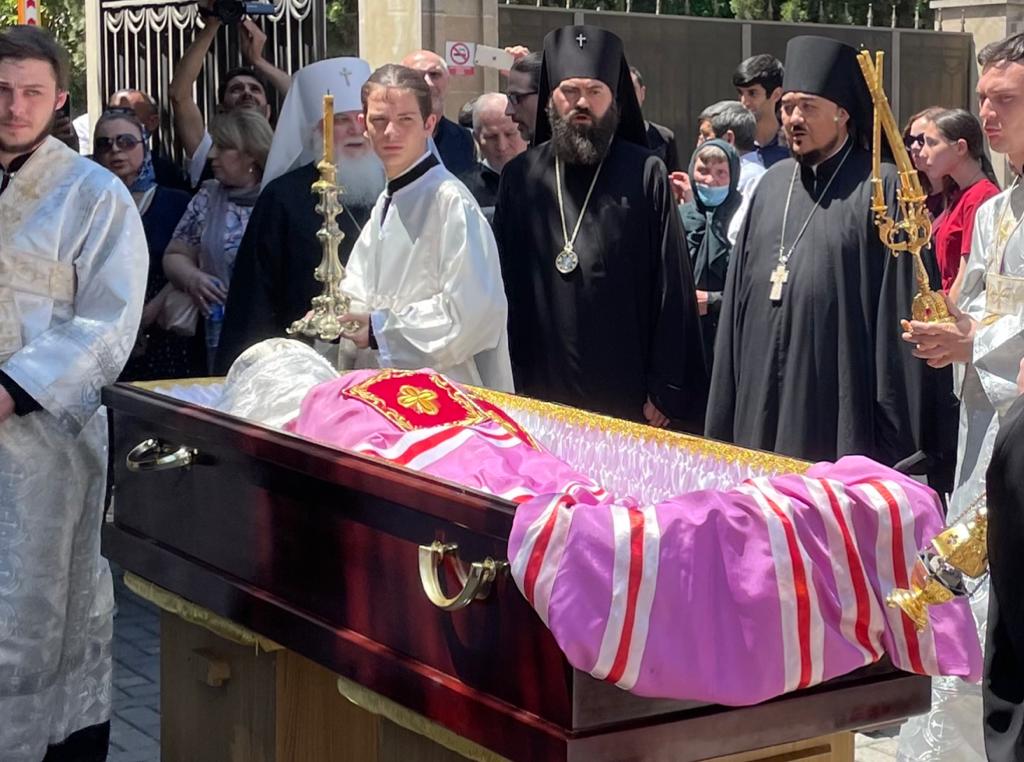 Архимандрит Александр (Заркешев) принял участие в отпевании  новопреставленного архиепископа Бакинского и Азербайджанского Александра