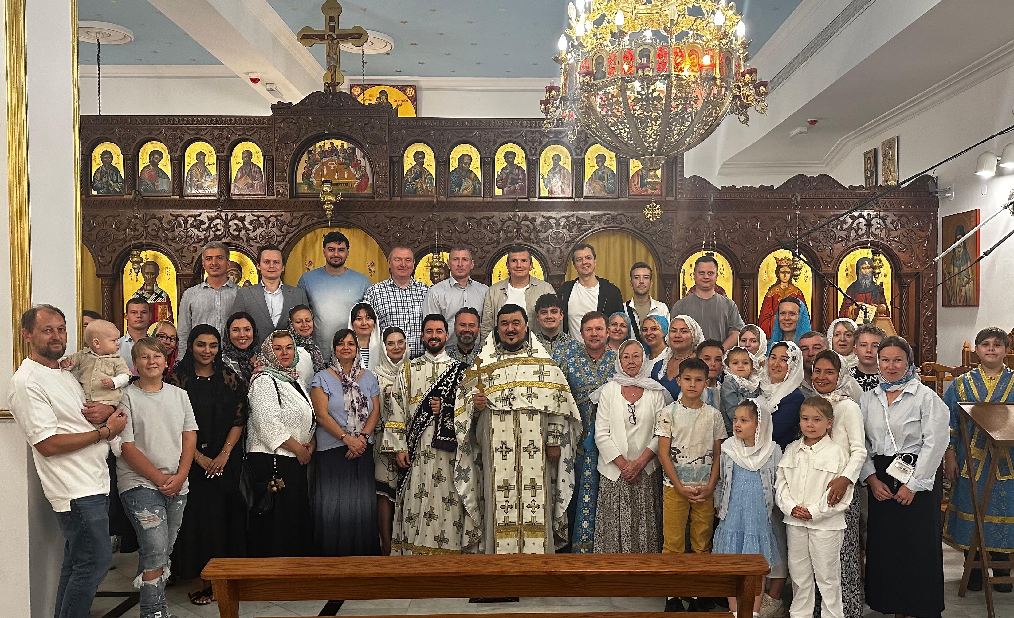 Богослужение в эмирате Абу-Даби на праздник Успения Божией Матери.
