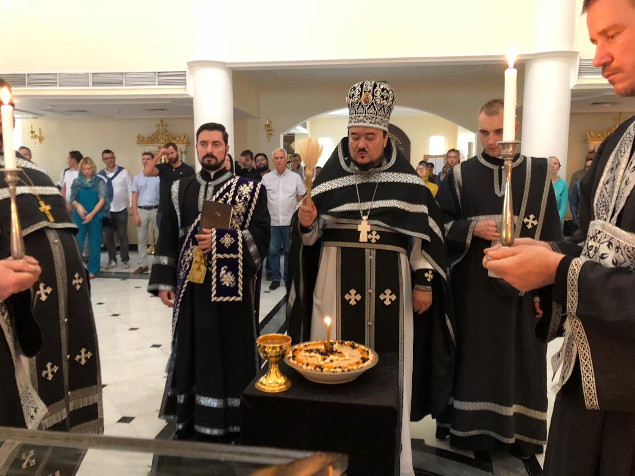 Первая Литургия Преждеосвященных Даров и освящение колива в память великомученика Феодора Тирона.