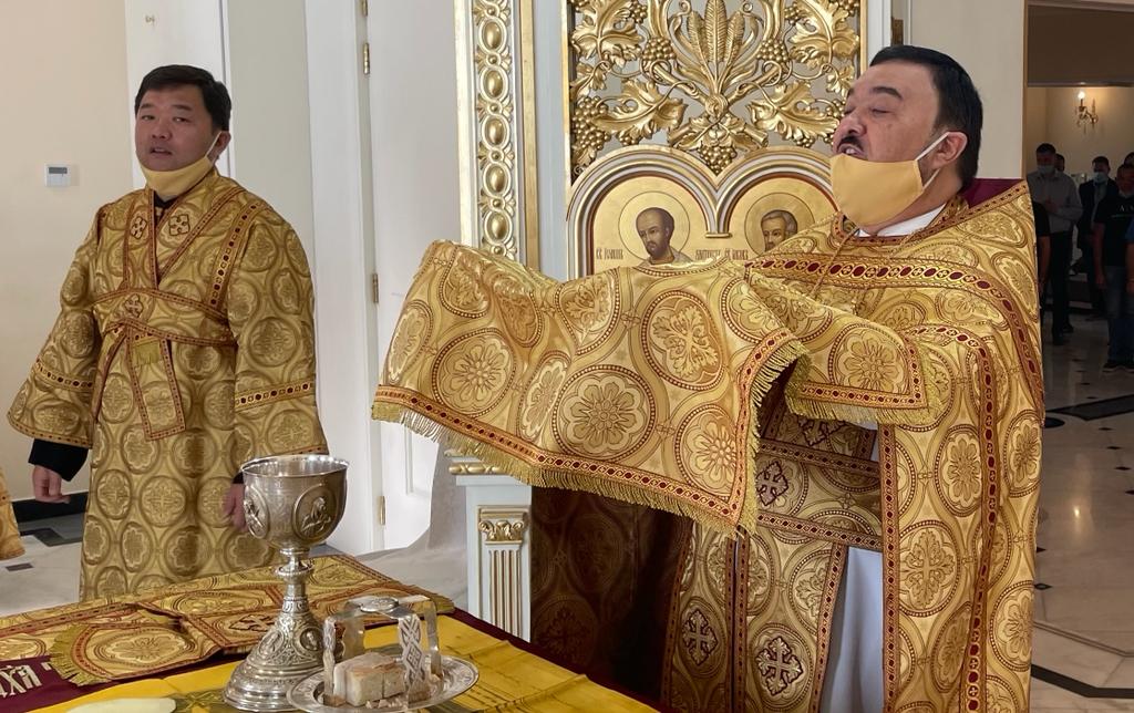 День памяти пророка Захарии и праведной Елисаветы, родителей святого Иоанна Предтечи.