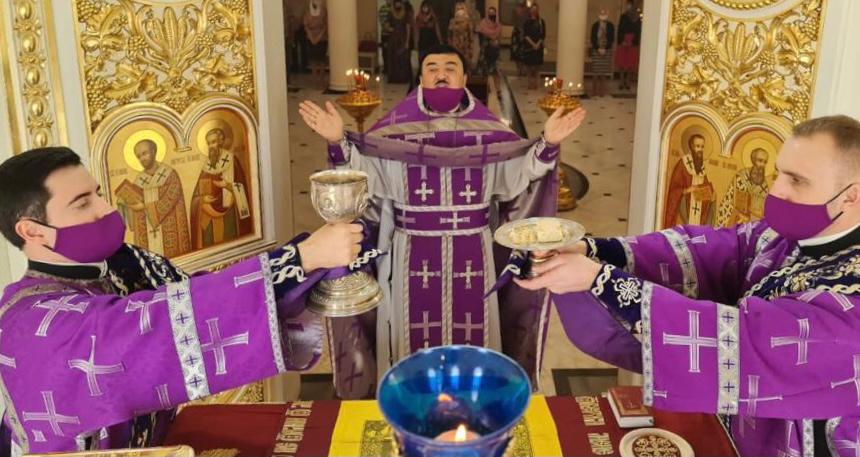 День памяти святого священномученика Климента, епископа Анкирского.