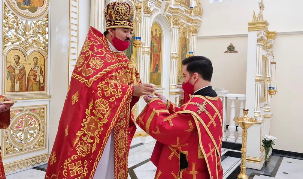 Дань памяти святого апостола и евангелиста Иоанна Богослова.