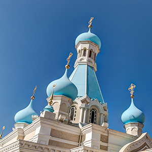 Часы работы храма: