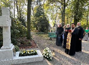 Панихида в годовщину кончины Архиепископа Феофана (Галинского).