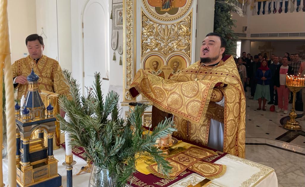 День памяти святого праведного Максима Тотемского.