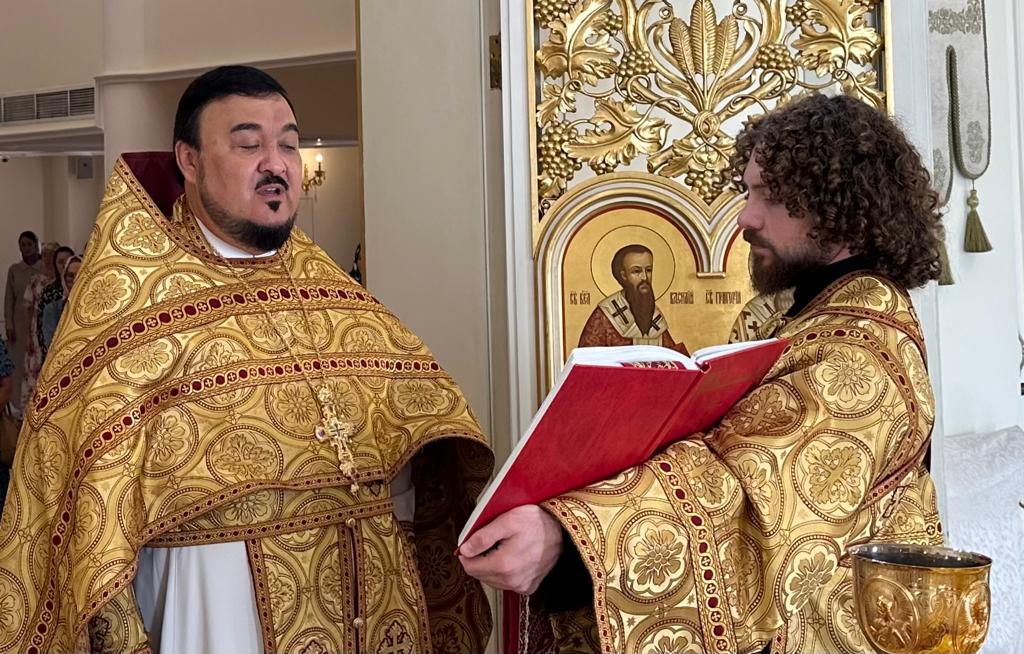Неделя 7-я по Пятидесятнице, положение честной ризы Господней в Москве.