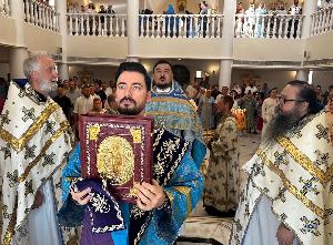День памяти Иверской иконы Божией Матери. 