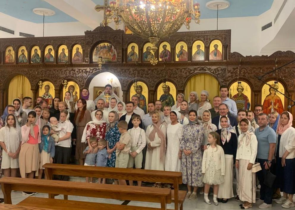 В эмирате Абу-Даби прошло богослужение в праздник Вознесения. 